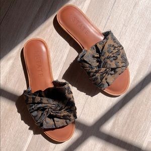 1. STATE Chevonn Leather Leopard Sandals Slip on 5